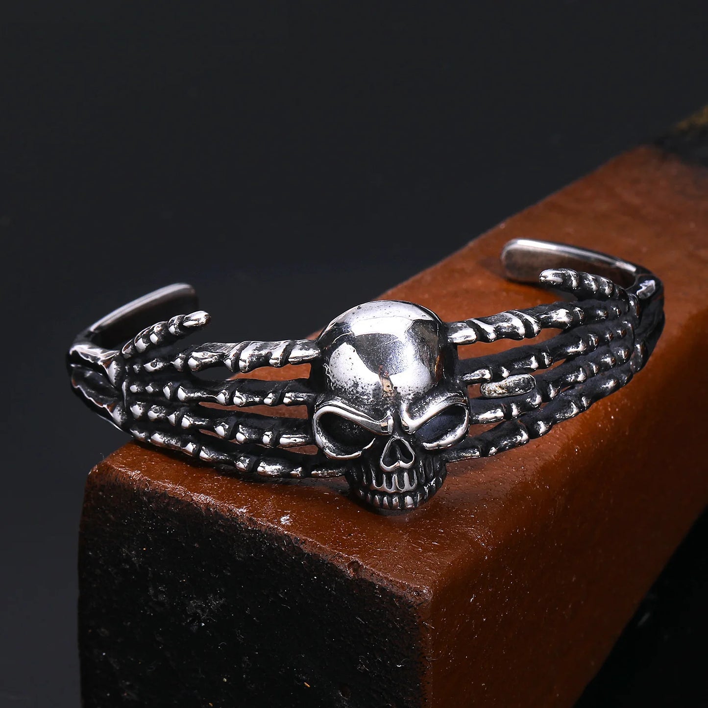 Death Grip Skull Bangle – Solid 316L Stainless Steel Viking Bracelet