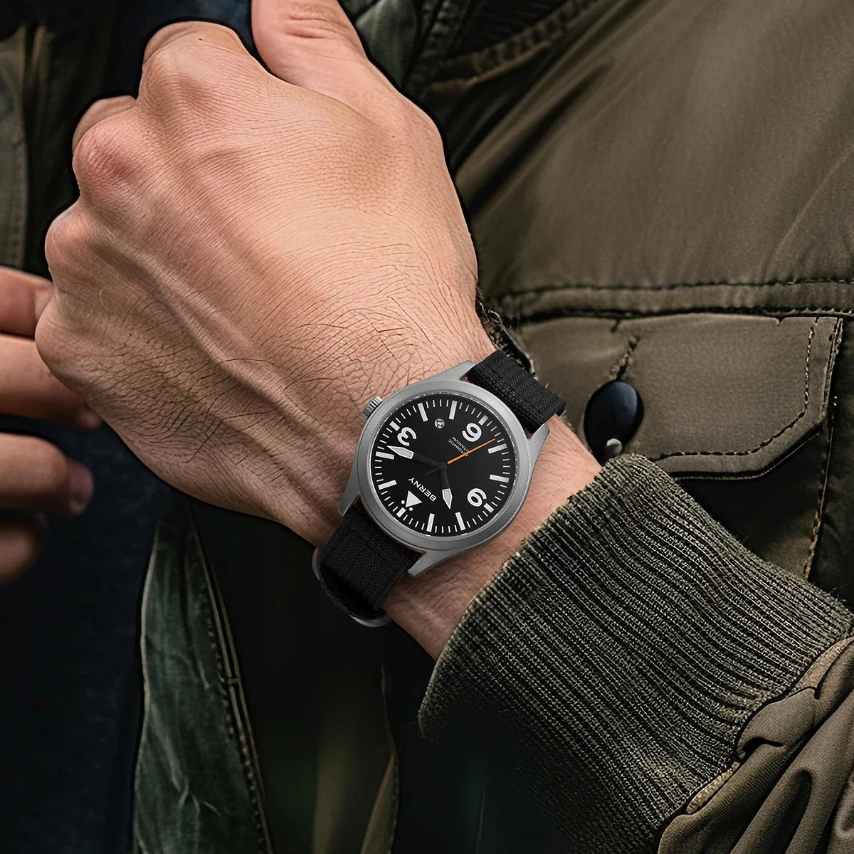 BERNY Titanium Automatic Field Watch – Mechanical Military Wristwatch with Sapphire Crystal