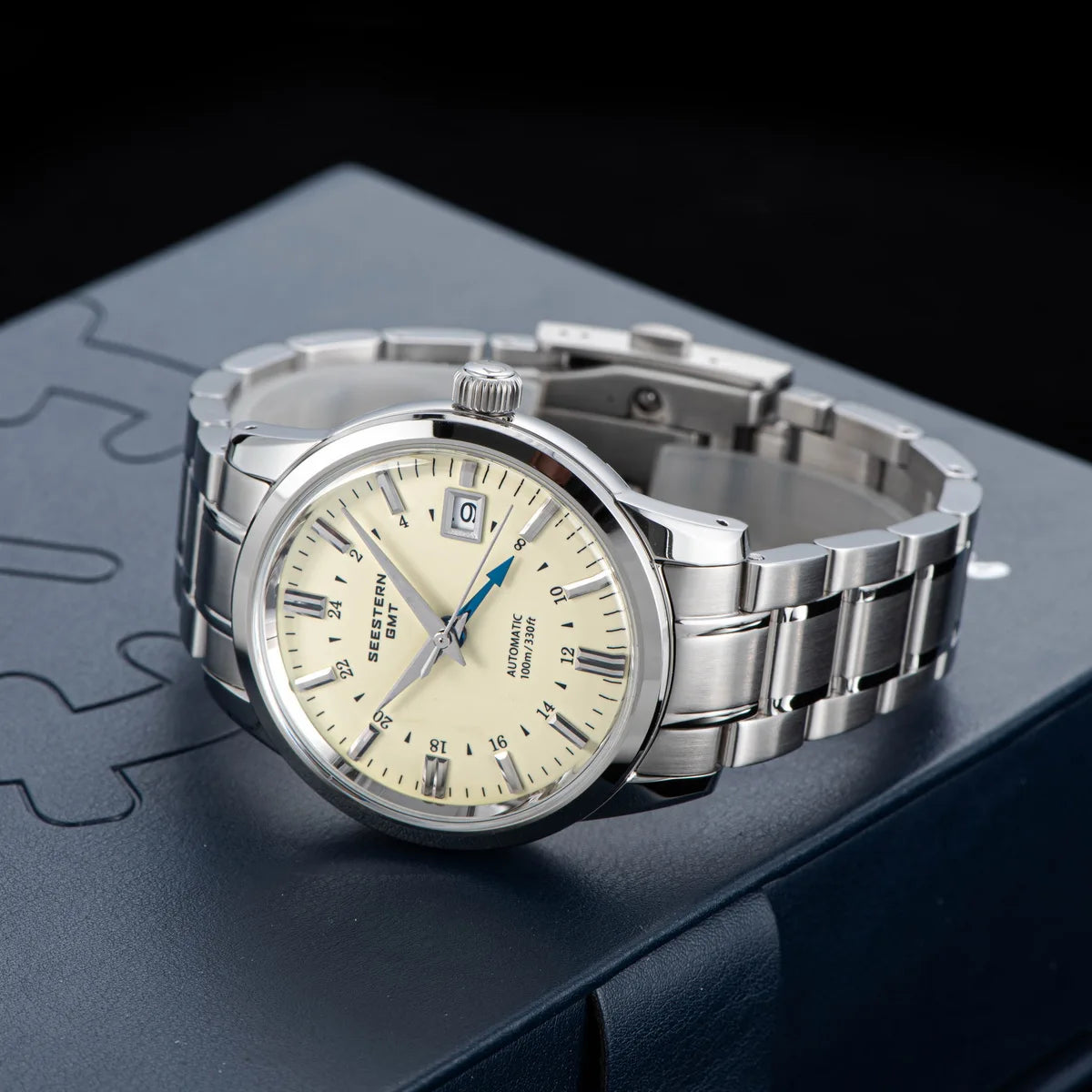 Seestern Heritage GMT – Automatic